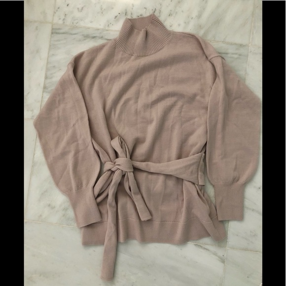 Club Monaco Sweaters - CLUB MONACO NWOT Cashmere Blend Tie Waist Sweater